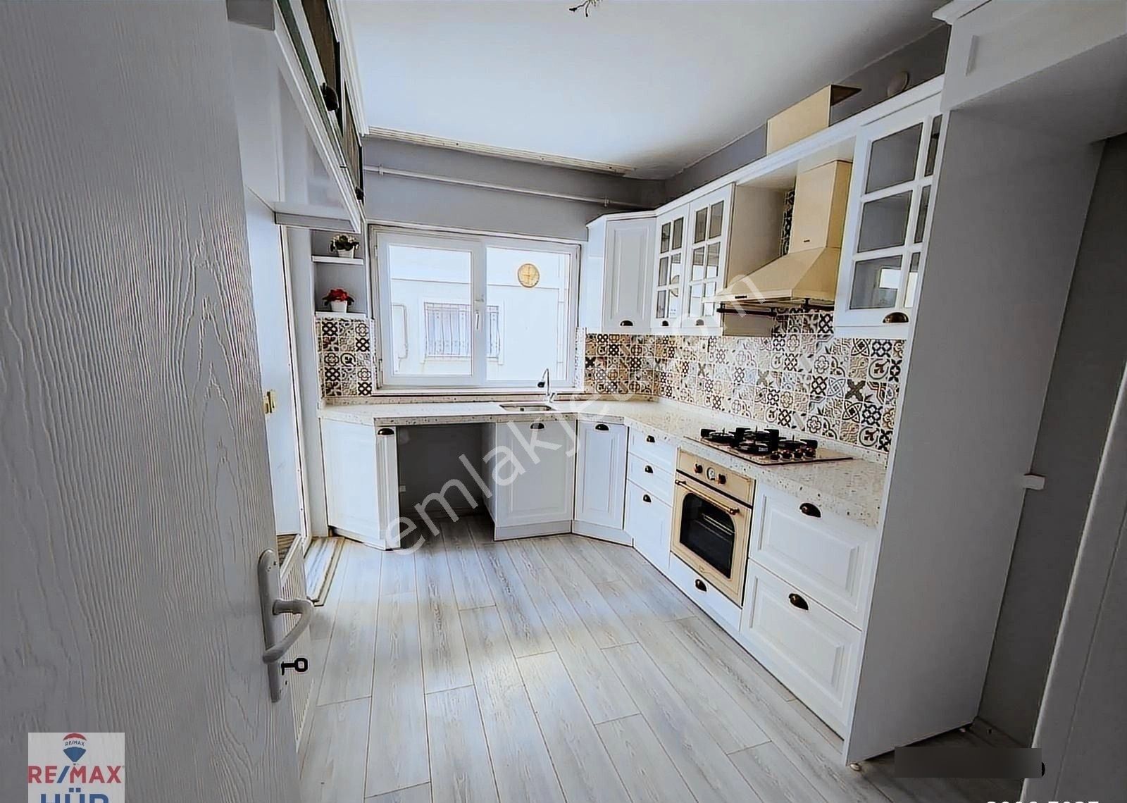 Remax-hür Fatma Yıldız Dan Karaman Da Satılık 3+1 Daire - Görsel 23