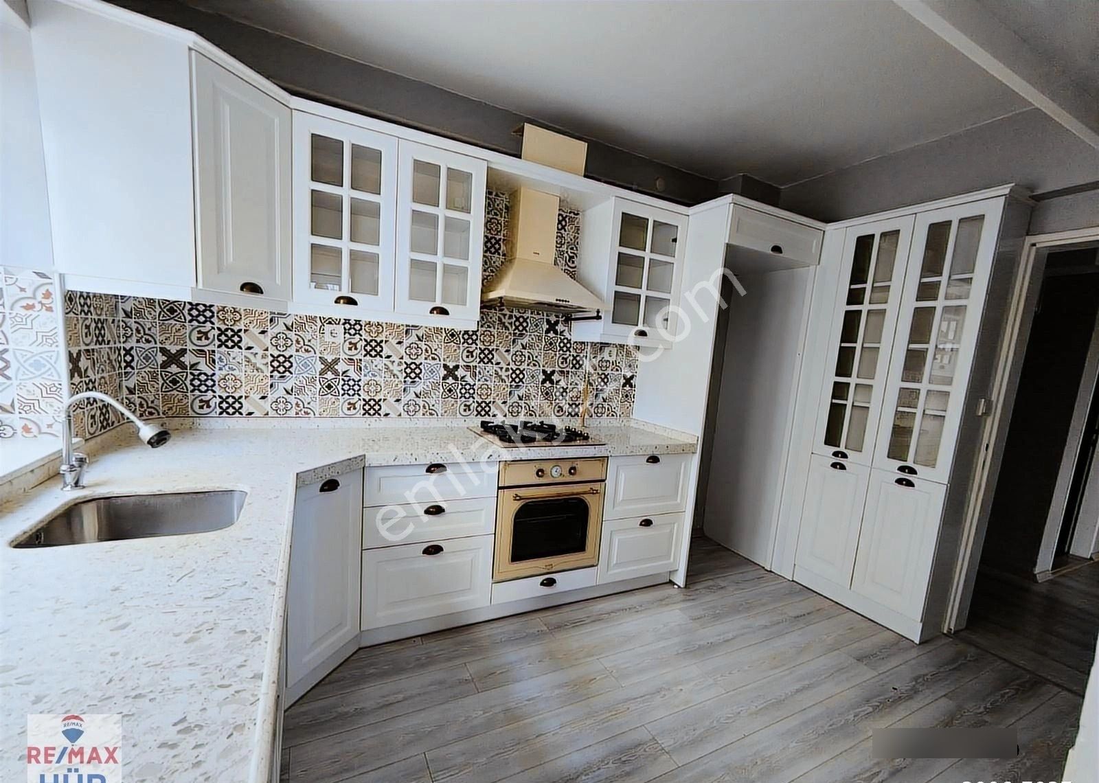 Remax-hür Fatma Yıldız Dan Karaman Da Satılık 3+1 Daire - Görsel 14