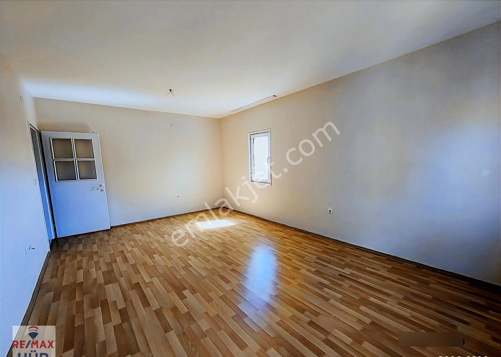 Remax Hür Fatma Yıldız Dan Korucuk Merkezde Kiralık 3+1 - Görsel 6