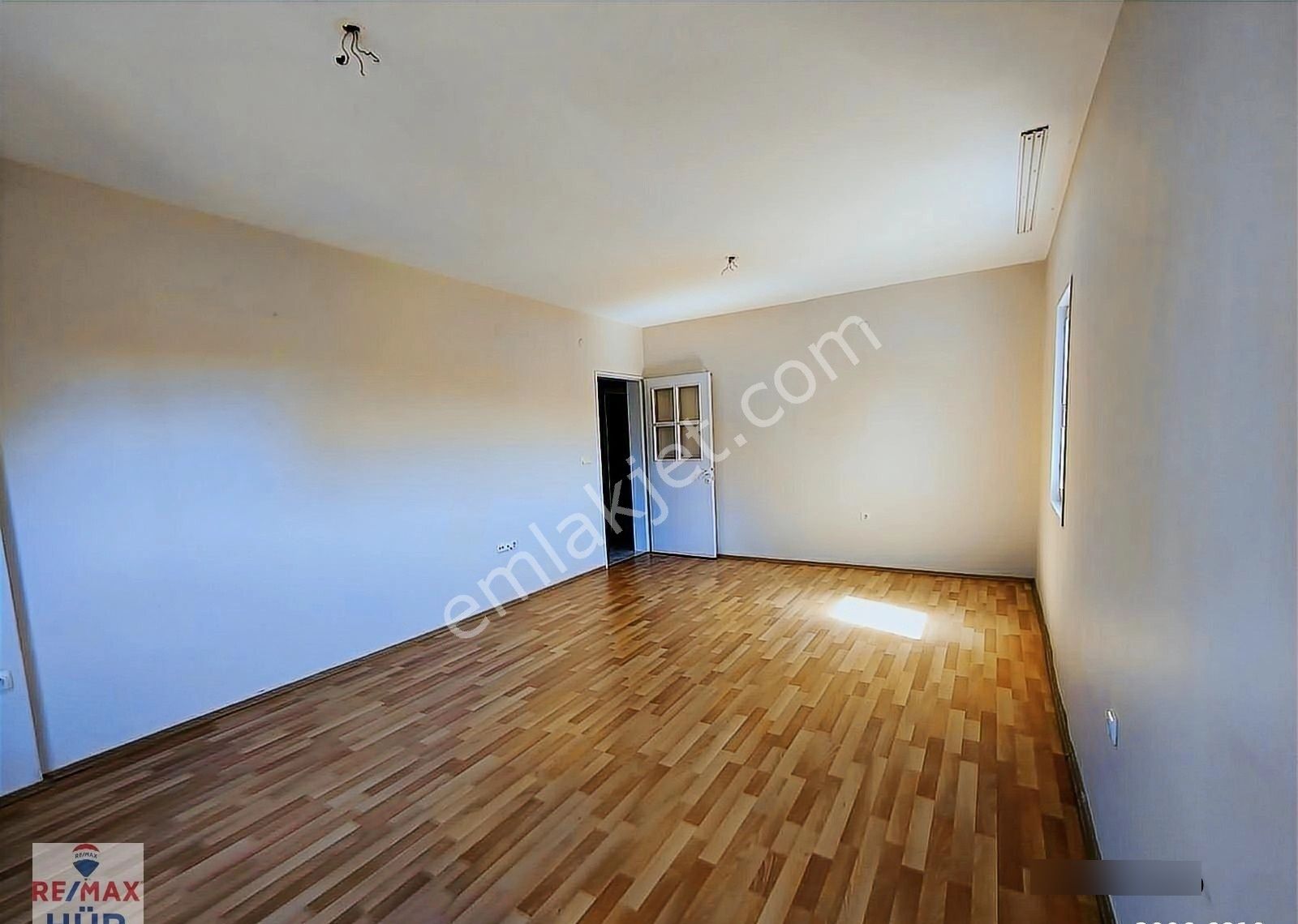 Remax Hür Fatma Yıldız Dan Korucuk Merkezde Kiralık 3+1 - Görsel 34