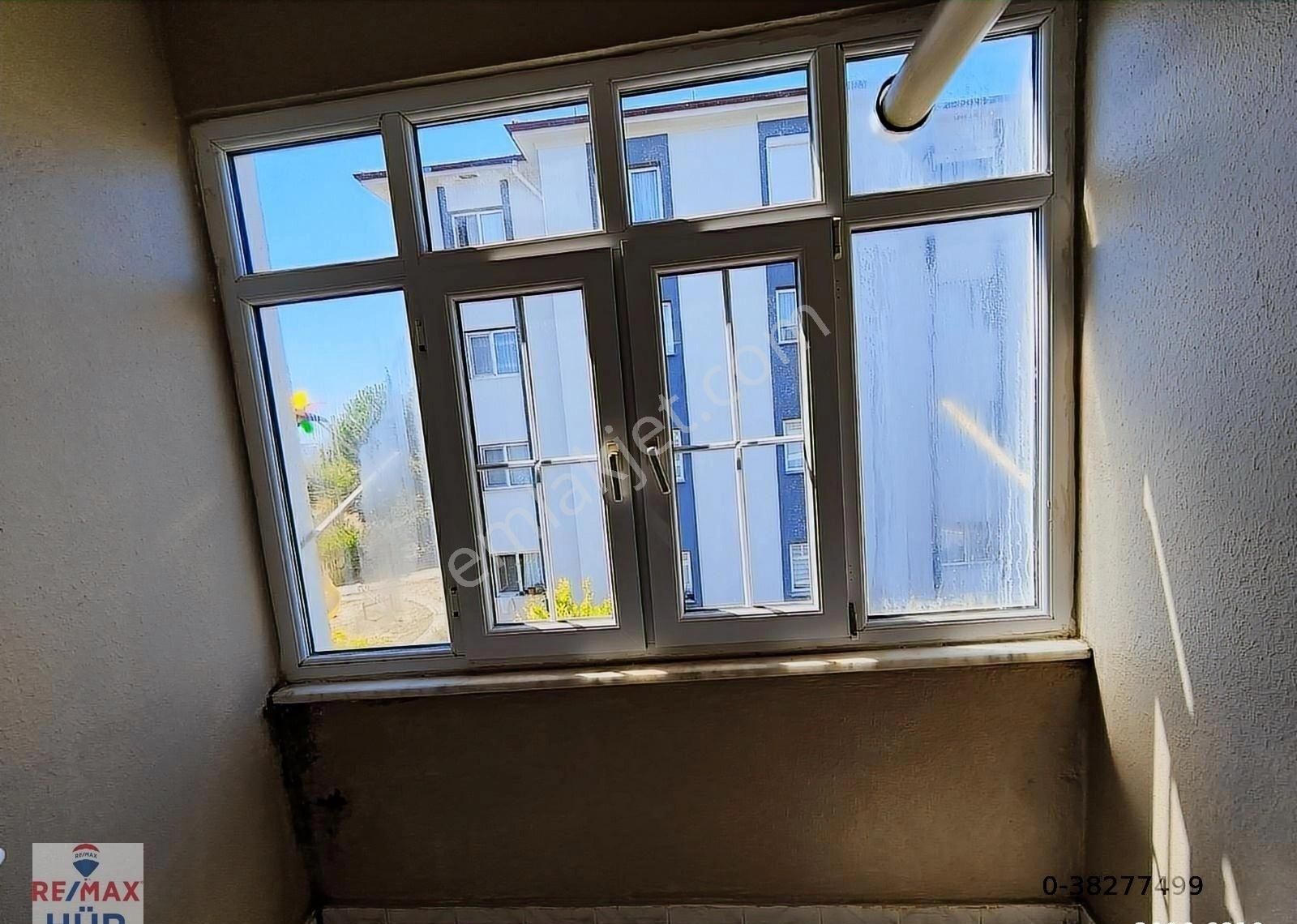 Remax Hür Fatma Yıldız Dan Korucuk Merkezde Kiralık 3+1 - Görsel 18