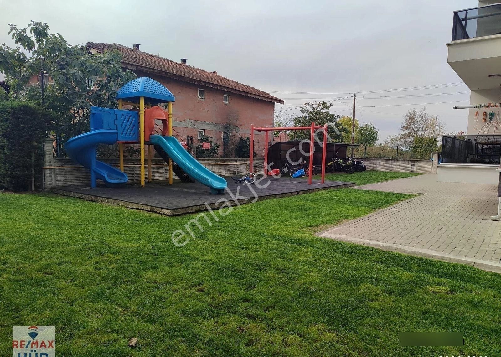 Remaxhür Esra Zurnacıdan Serdivan Köprübaşı Mah.satılık 3+1daire - Görsel 24