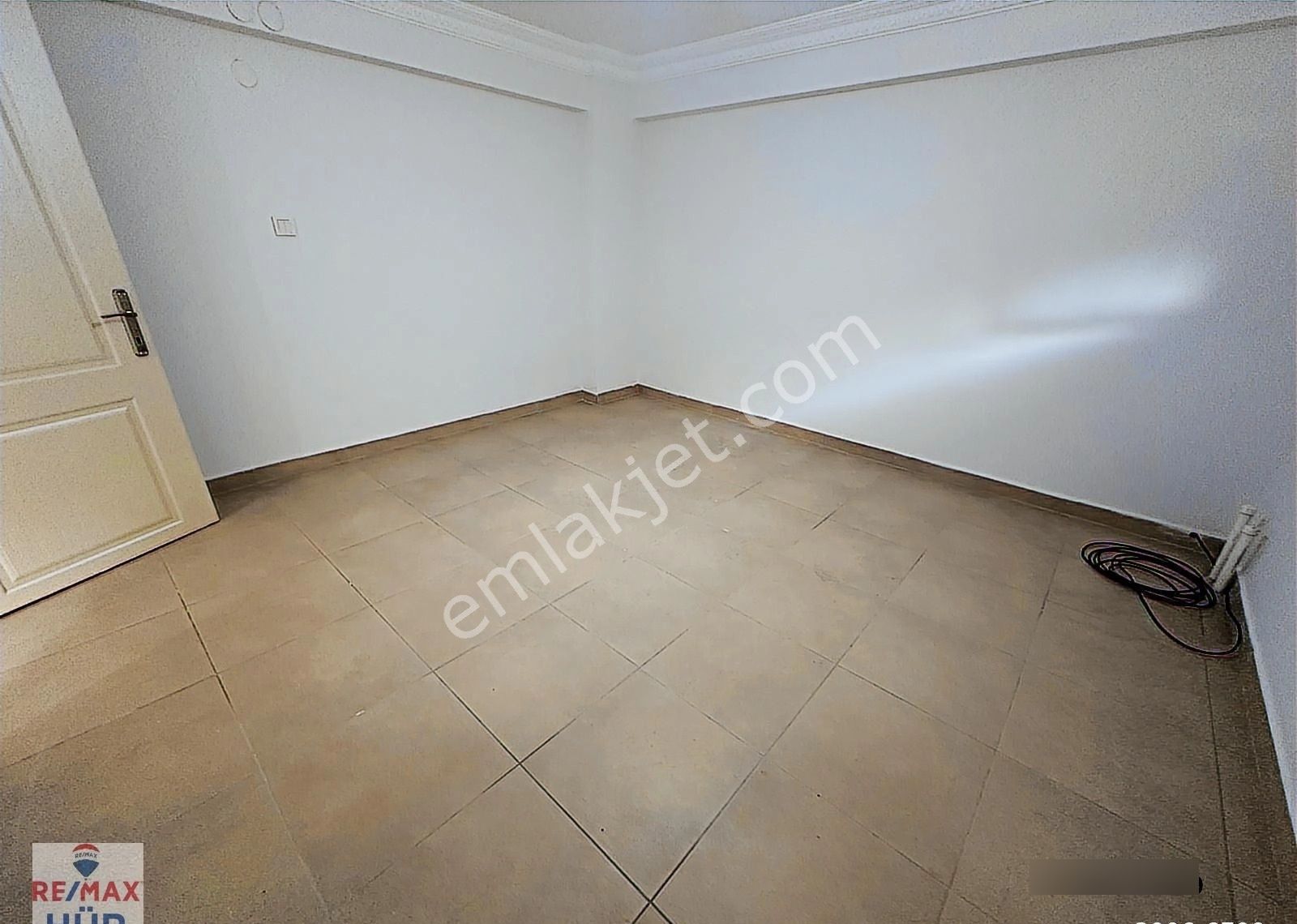 Tekeler Kiralık Ekonomik Daire 3+1 Zemin Kat (bahçeli) - Görsel 19