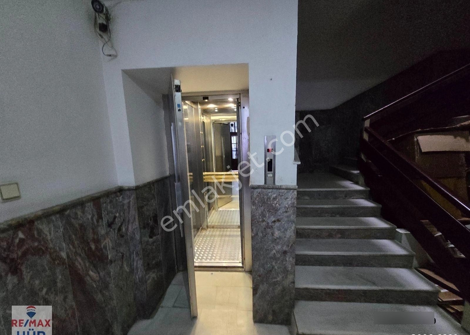 Büyük İndirim Remax Hürden Şehrin Merkezinde Fırsat Eşyalı Daire - Görsel 20