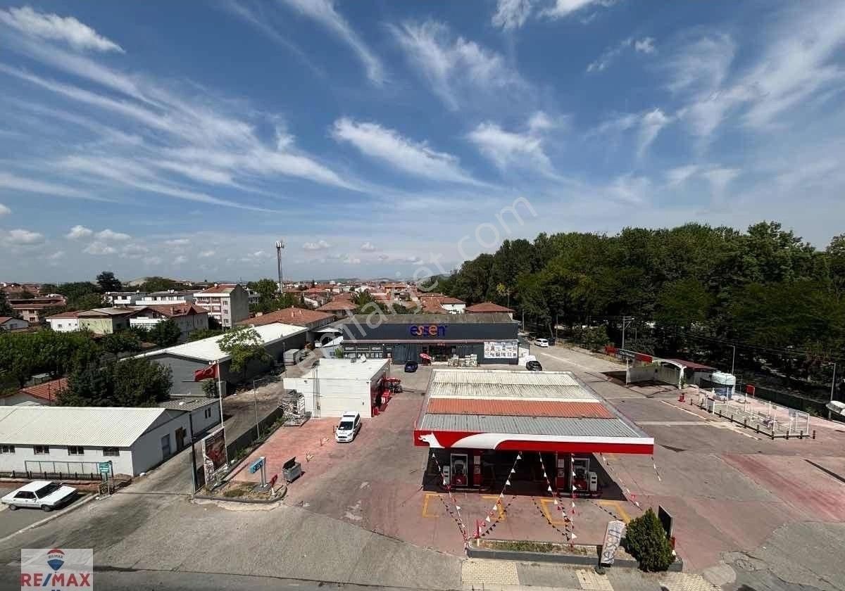 Remax Hür Müge Aydaş'tan Merkezi Konumda Satılık Daire - Görsel 4