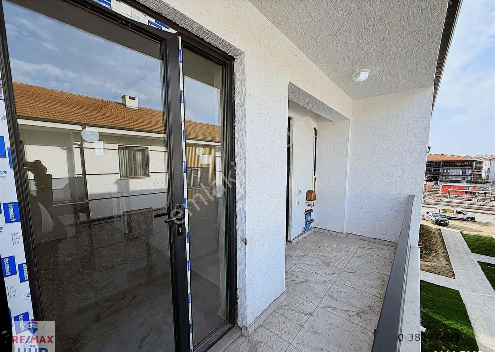 Remax Hür Arifiye Fatih Satılık 2+1 100m2 Sıfır Daire - Görsel 12