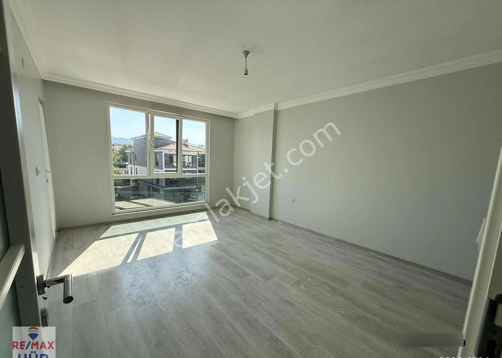 Ömer İnan Remax Fatih Mah. 2+1 100m2 Kiralık Daire - Görsel 15