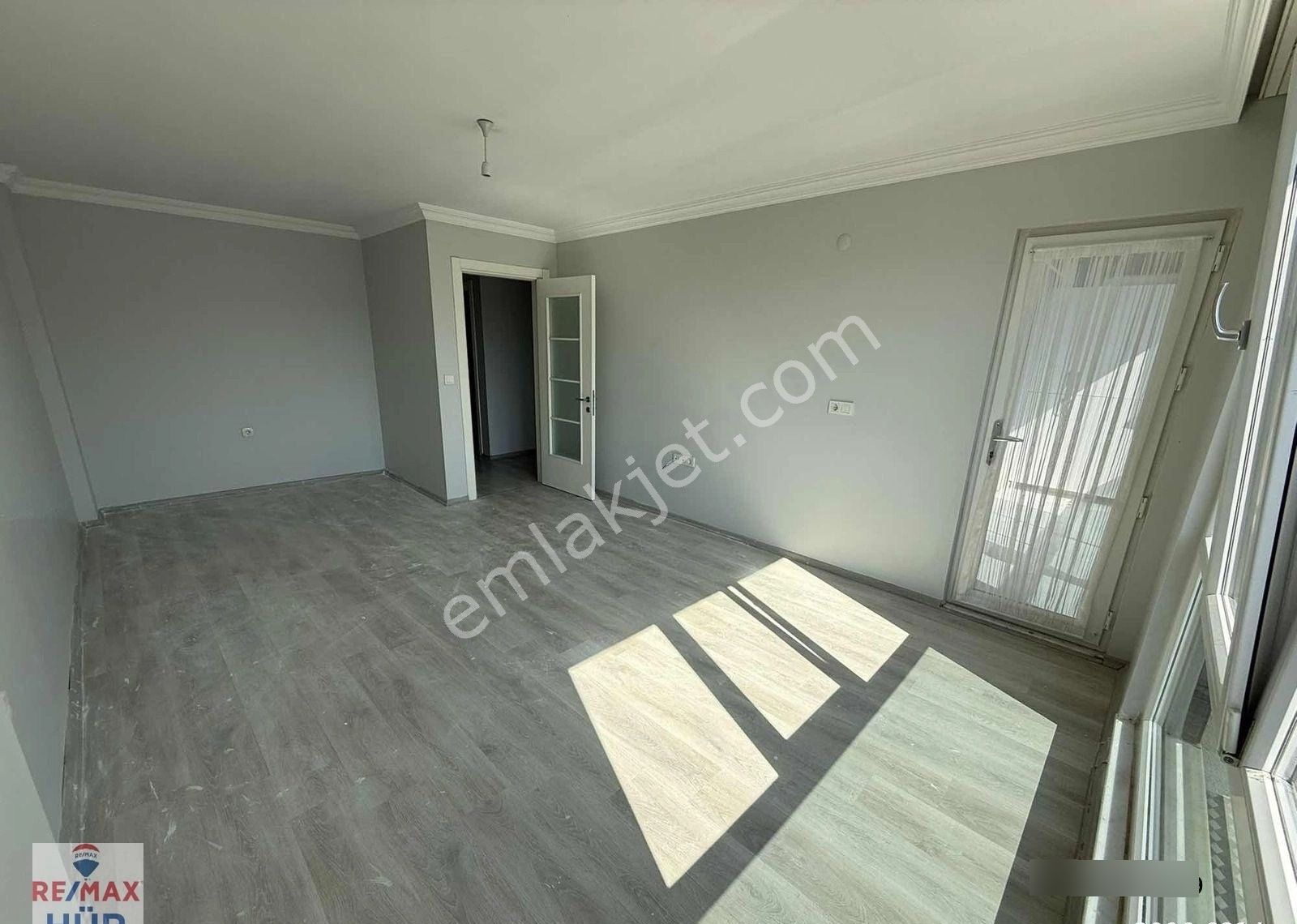 Ömer İnan Remax Fatih Mah. 2+1 100m2 Kiralık Daire - Görsel 4