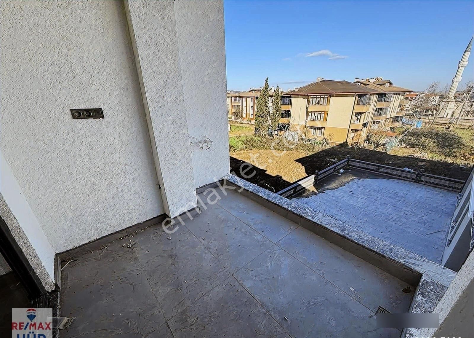 Ömer İnan Remax Hür Arifiye Neviye Mah. 2+1 Satılık Sıfır Daire - Görsel 11