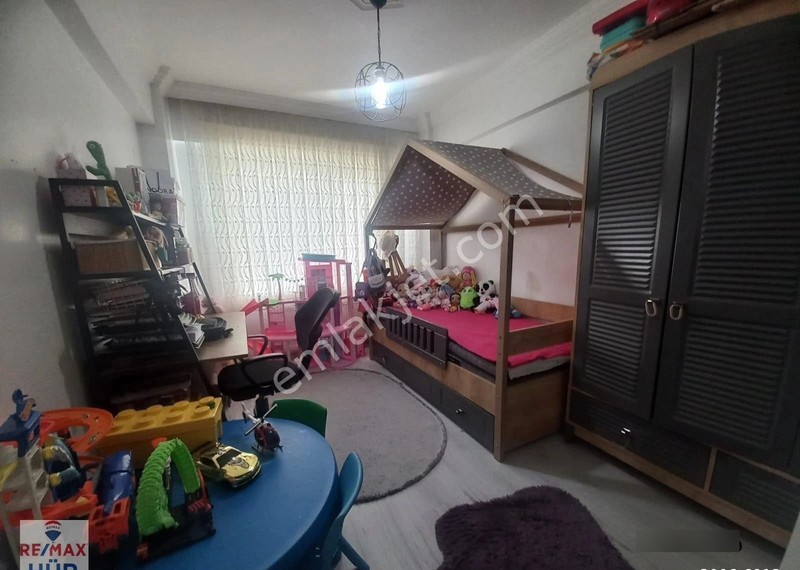 Remax-hür Özlem Şimşek'ten Serdivan Yazlıkta 3+1 Satılık Daire - Görsel 24