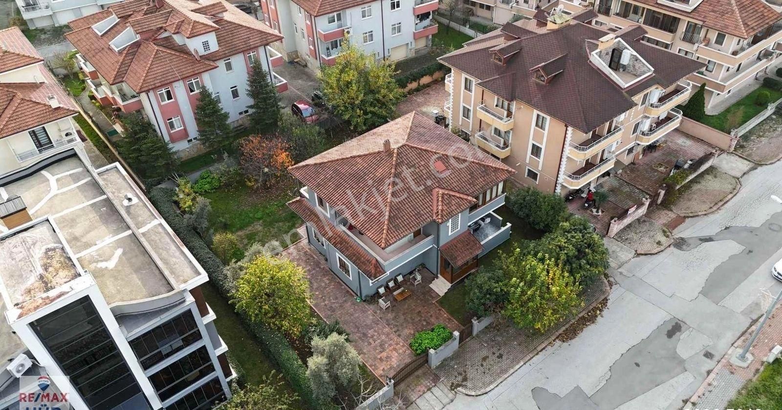 Serdivan'ın Göbeğinde, 670m2 Arsa İçinde Müstakil - Görsel 21