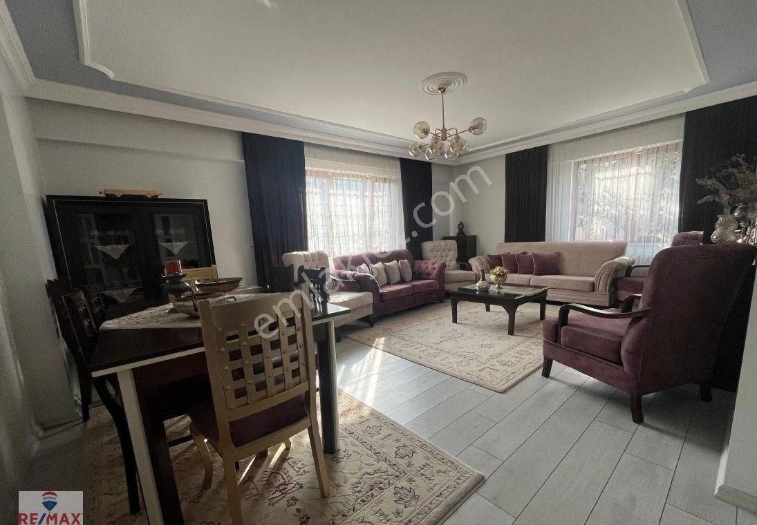 Serdivan'ın Göbeğinde, 670m2 Arsa İçinde Müstakil - Görsel 19