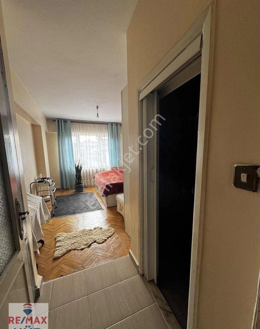 Remax İlke Aydaş'tan Merkezi Lokasyonda Yenilenmiş 3+1 Satılık - Görsel 16