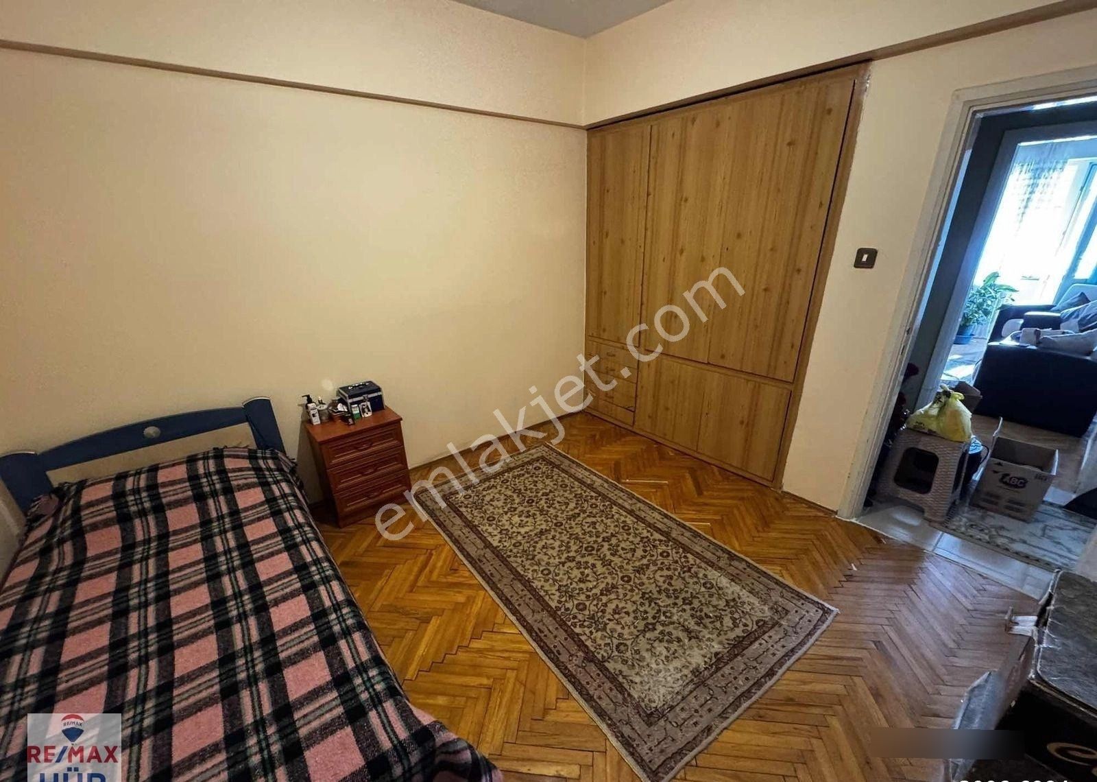 Remax İlke Aydaş'tan Merkezi Lokasyonda Yenilenmiş 3+1 Satılık - Görsel 8