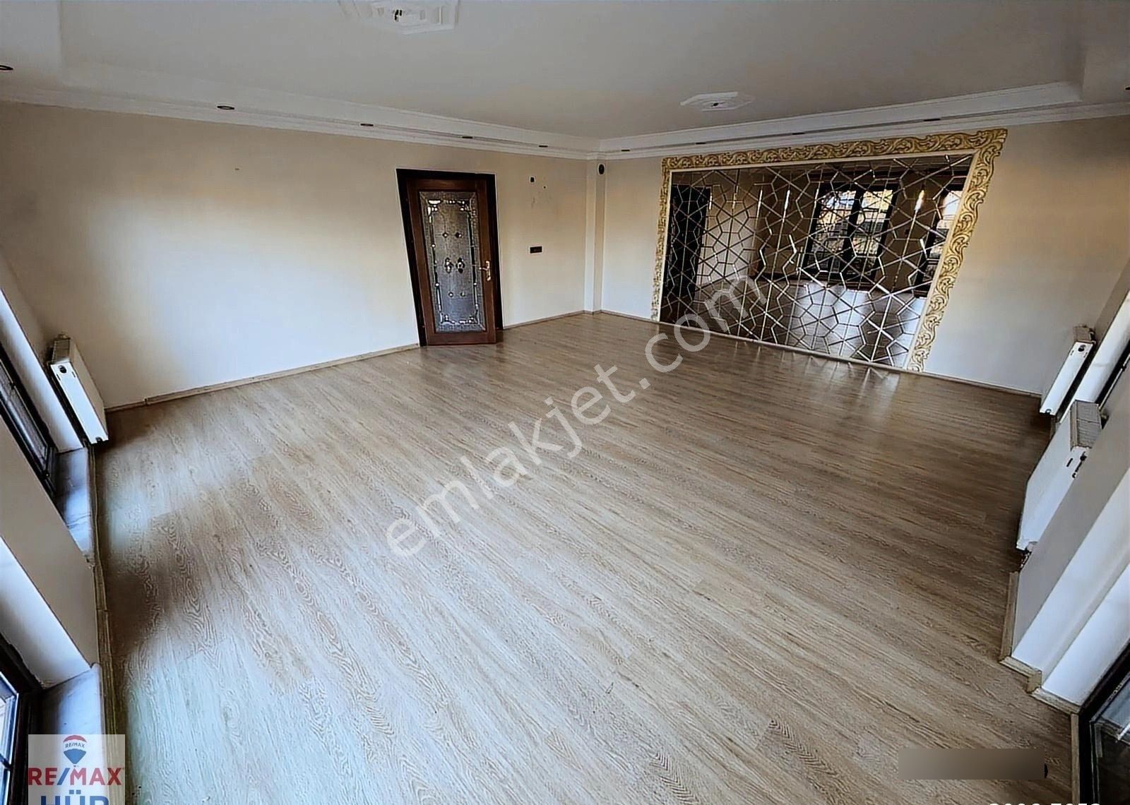 Remax Hür'den Serdivan Adatıp Mevki Yol Üzeri Satılık Villa - Görsel 11