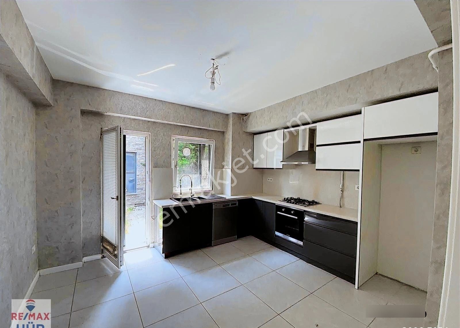 Remax Hür Gamze Topçu'dan Kuvars Sitesinde Satılık Lüks Villa - Görsel 29