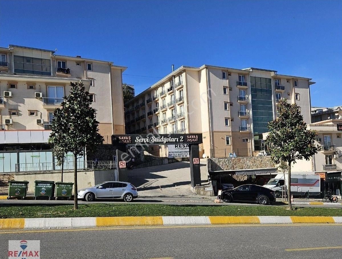 Remax Hür Kübra Kolaç'tan Site İçi Kiracılı Eşyalı Satılık 1+0 Daire - Görsel 12