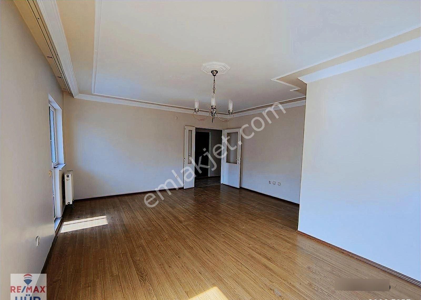 Remax-hür Fatma Yıldız Dan Karaman Da Kiralık 3+1 Daire - Görsel 12