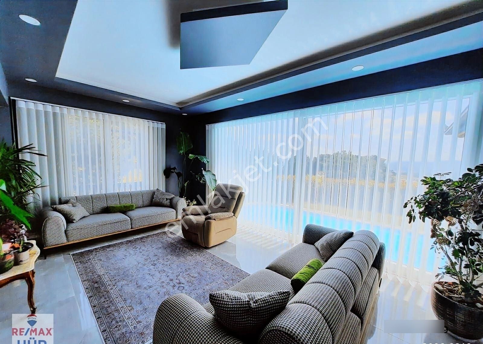 Remax-hür Fatma Yıldız Dan Satılık Havuzlu Villa - Görsel 15