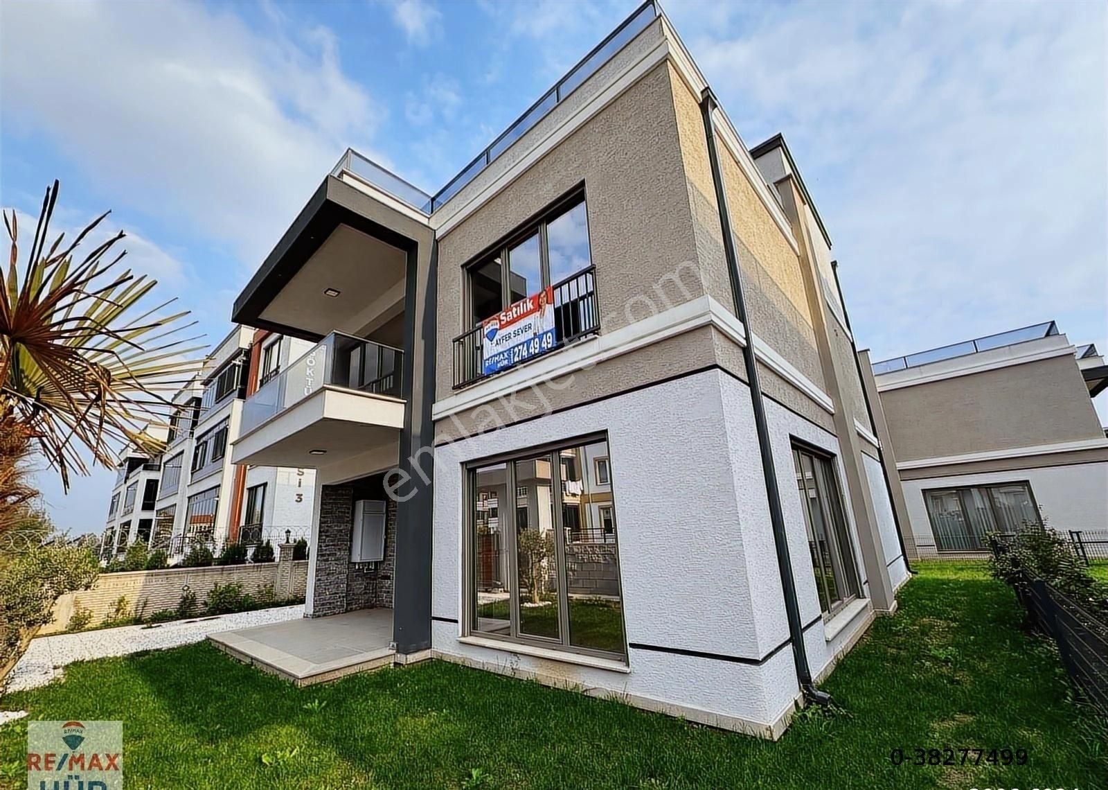 Remax Hür Ayfer Sever'den Satılık Havuzlu Villa - Görsel 13