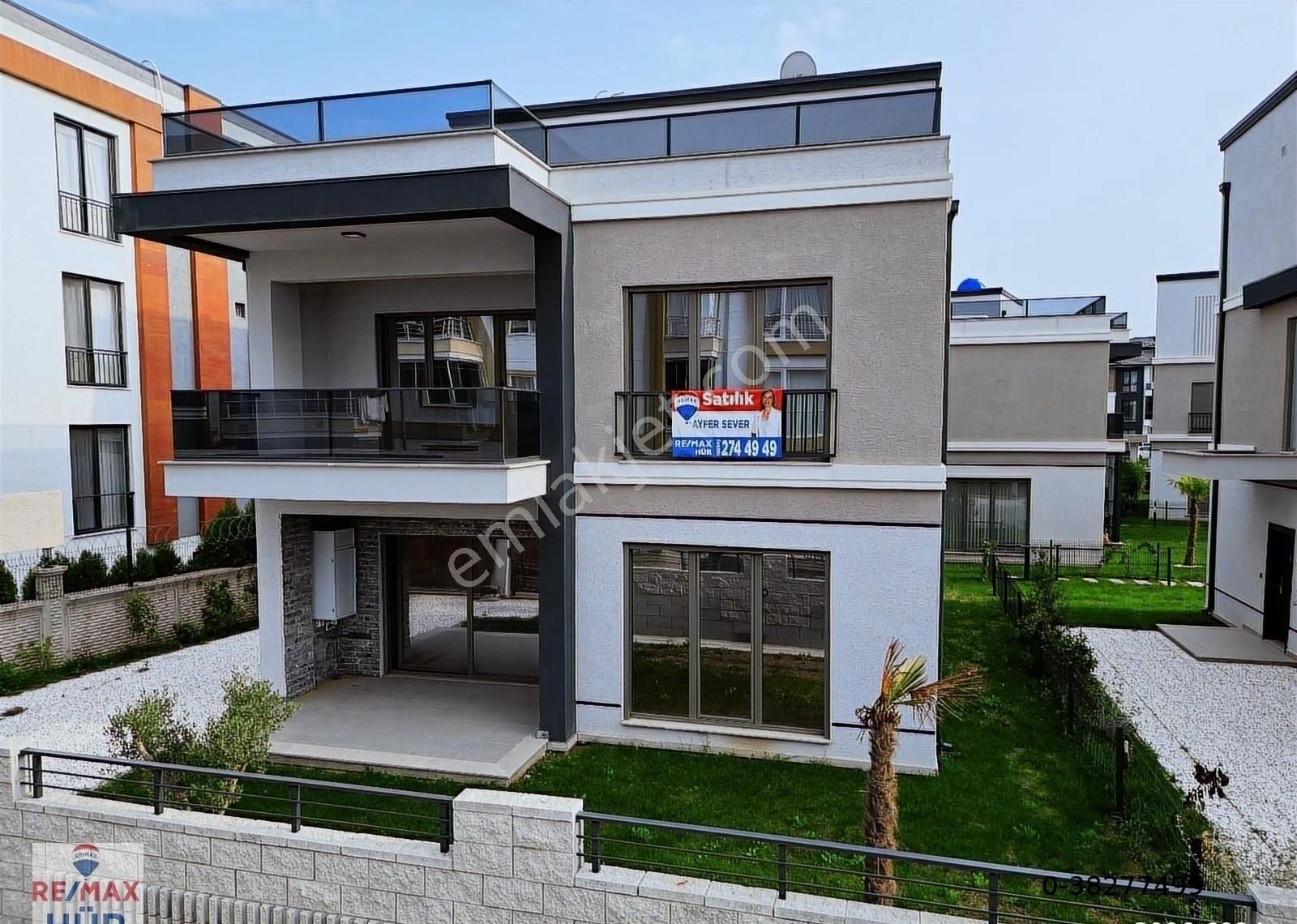 Remax Hür Ayfer Sever'den Satılık Havuzlu Villa
