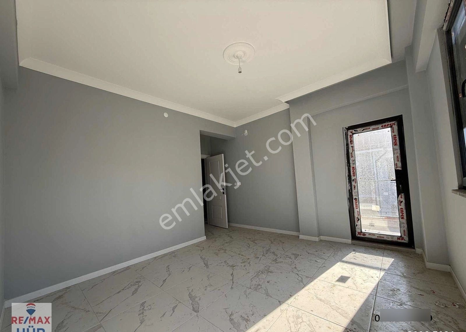 Ömer İnan Remax Hür Arifiye Fatih 2+1 Kiralık 100m2 Sıfır Daire - Görsel 3