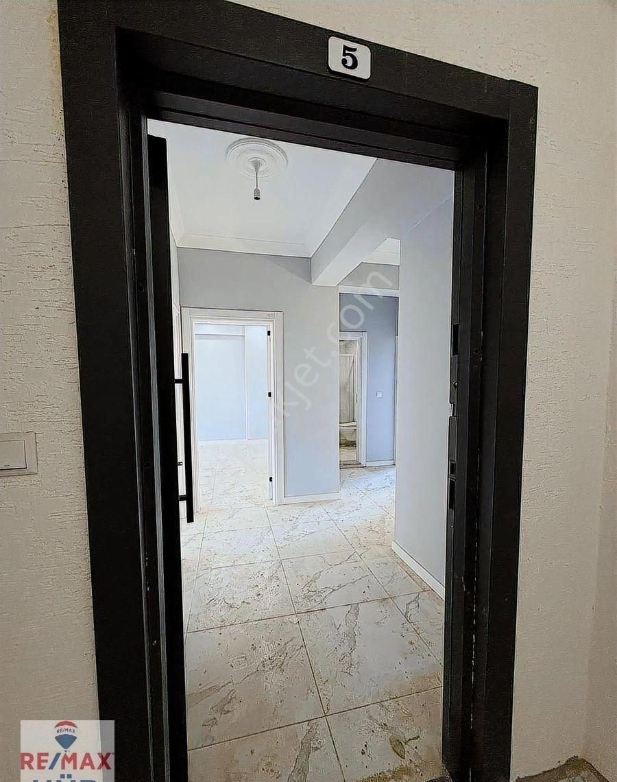 Ömer İnan Remax Hür Arifiye Fatih 2+1 Kiralık 100m2 Sıfır Daire - Görsel 9