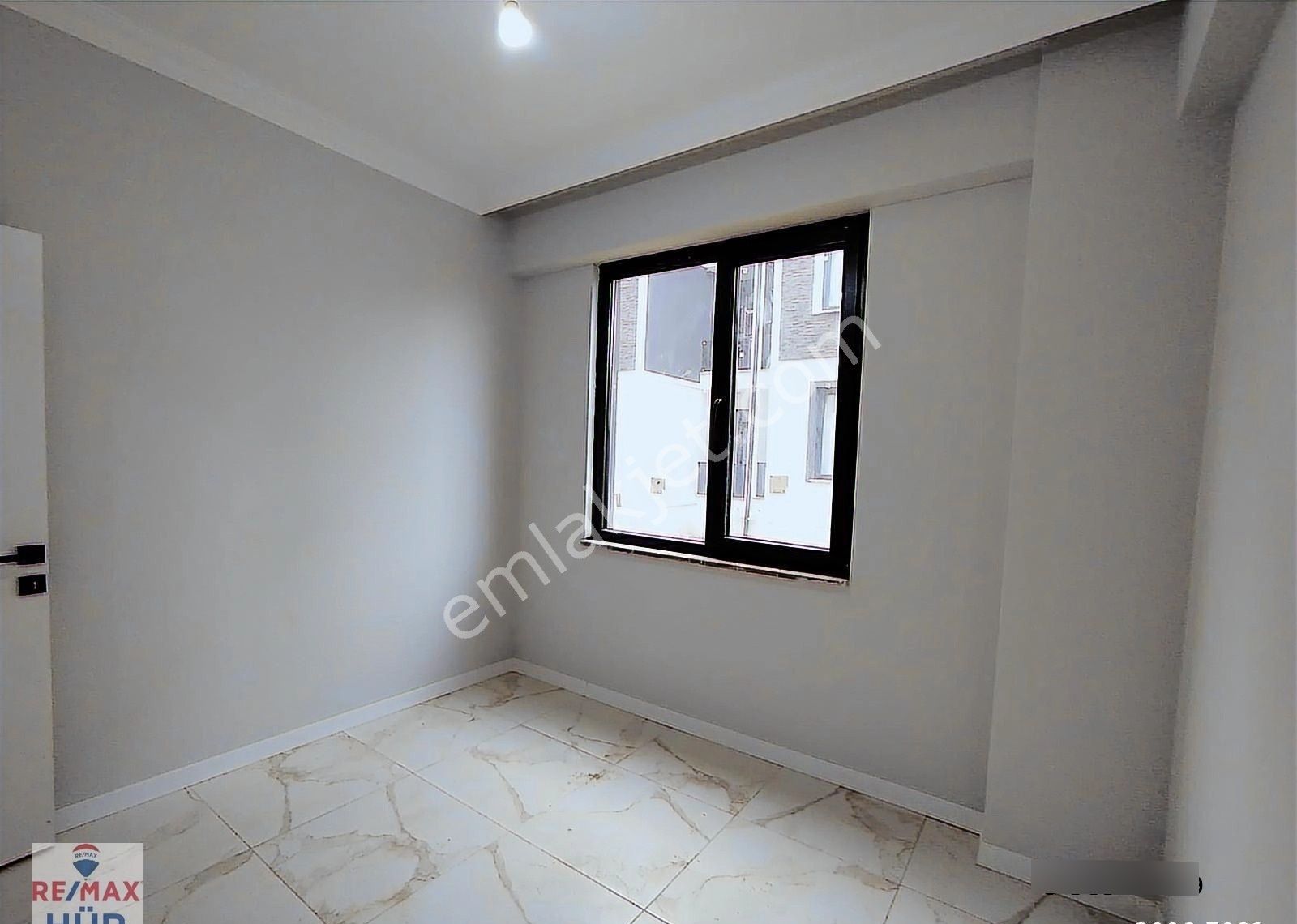 Remax/hür Özlem Şimşek'ten Site İçi Kiralık 3+1 Lüx Daire - Görsel 4