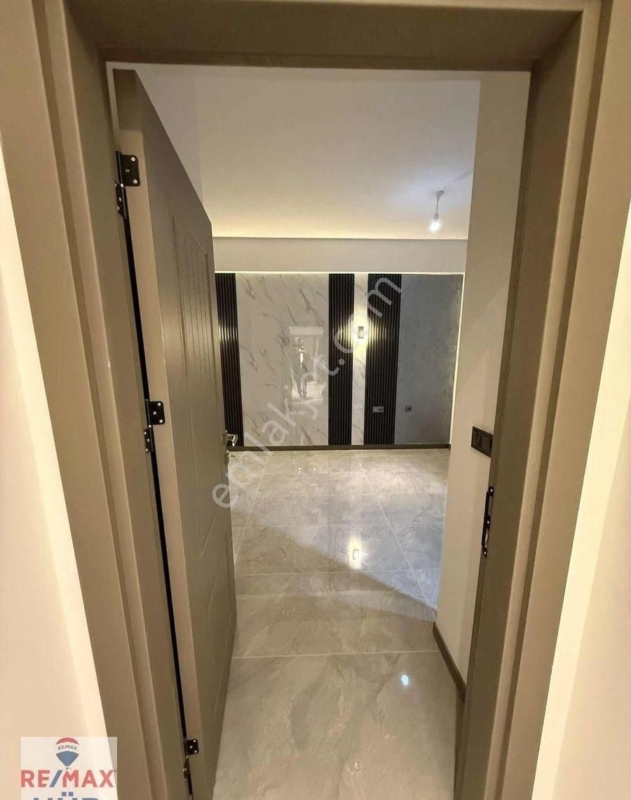 Ömer İnan Remax Hür Neviye Mah. 3+1 3.cü Kat Sıfır Daire - Görsel 7