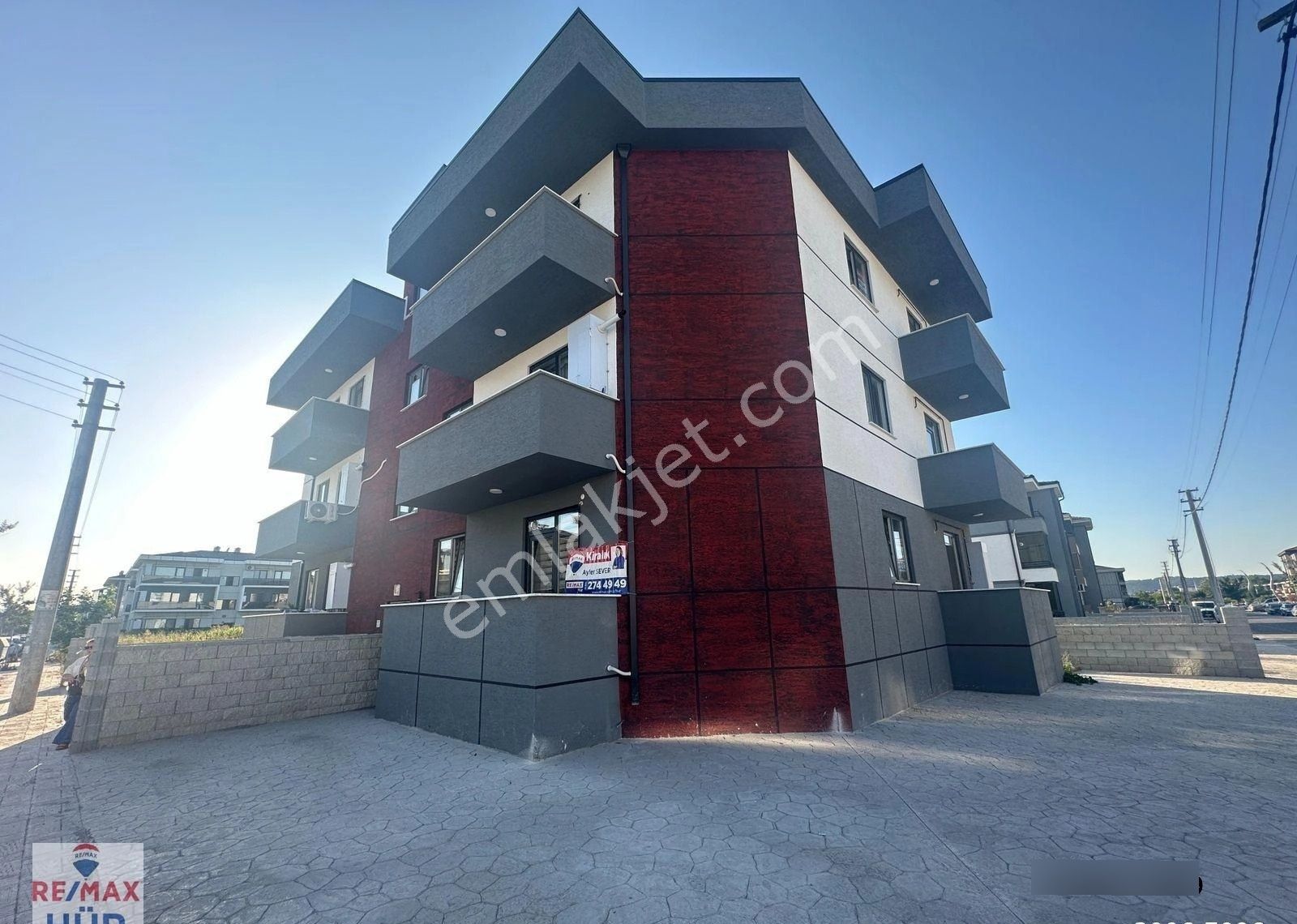 Remax Hür'den Kiralık Ful Eşyalı 2+1 Daire Yeni Stad Civarı