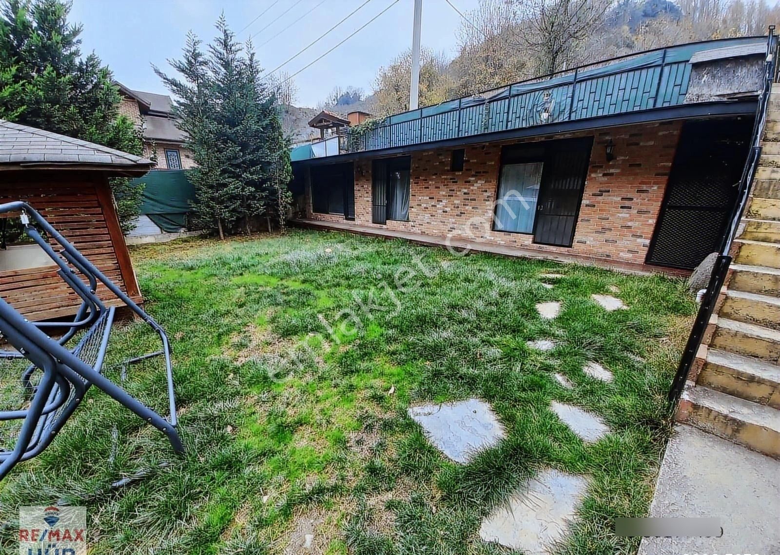 Geniş Arsa İçerisinde 4+1villa/misafirhaneli/ofisli/spor Salonlu - Görsel 3