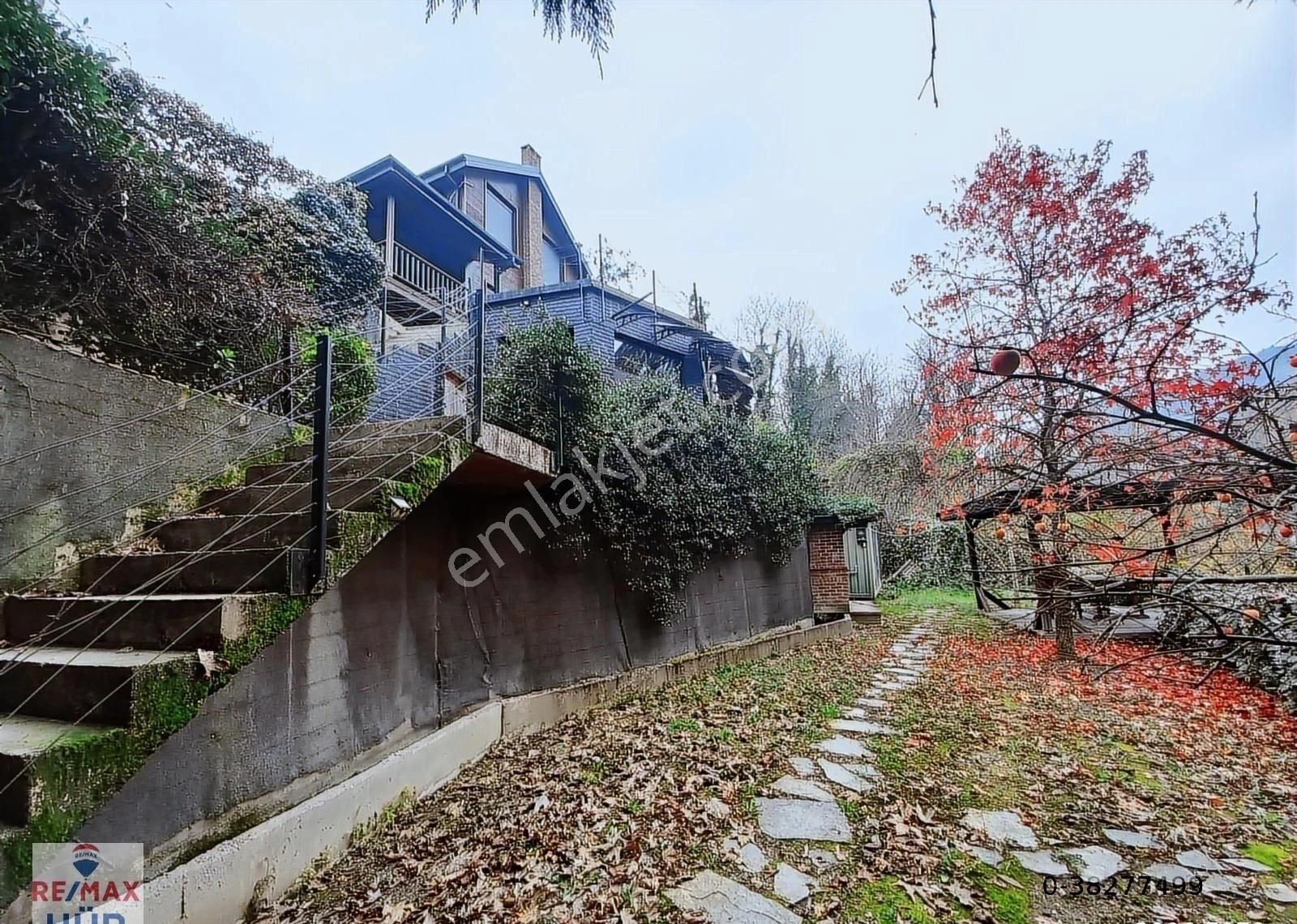 Geniş Arsa İçerisinde 4+1villa/misafirhaneli/ofisli/spor Salonlu - Görsel 24