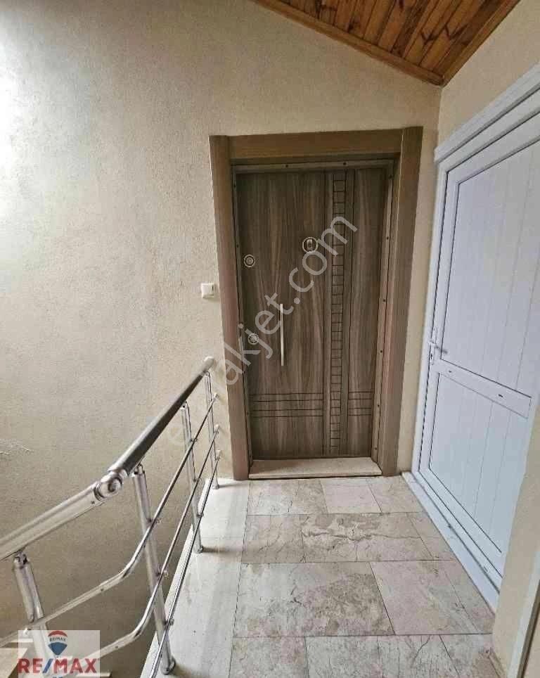 Remax Hür'den Köprübaşı'nda Kiralık 2+1 Daire - Görsel 5