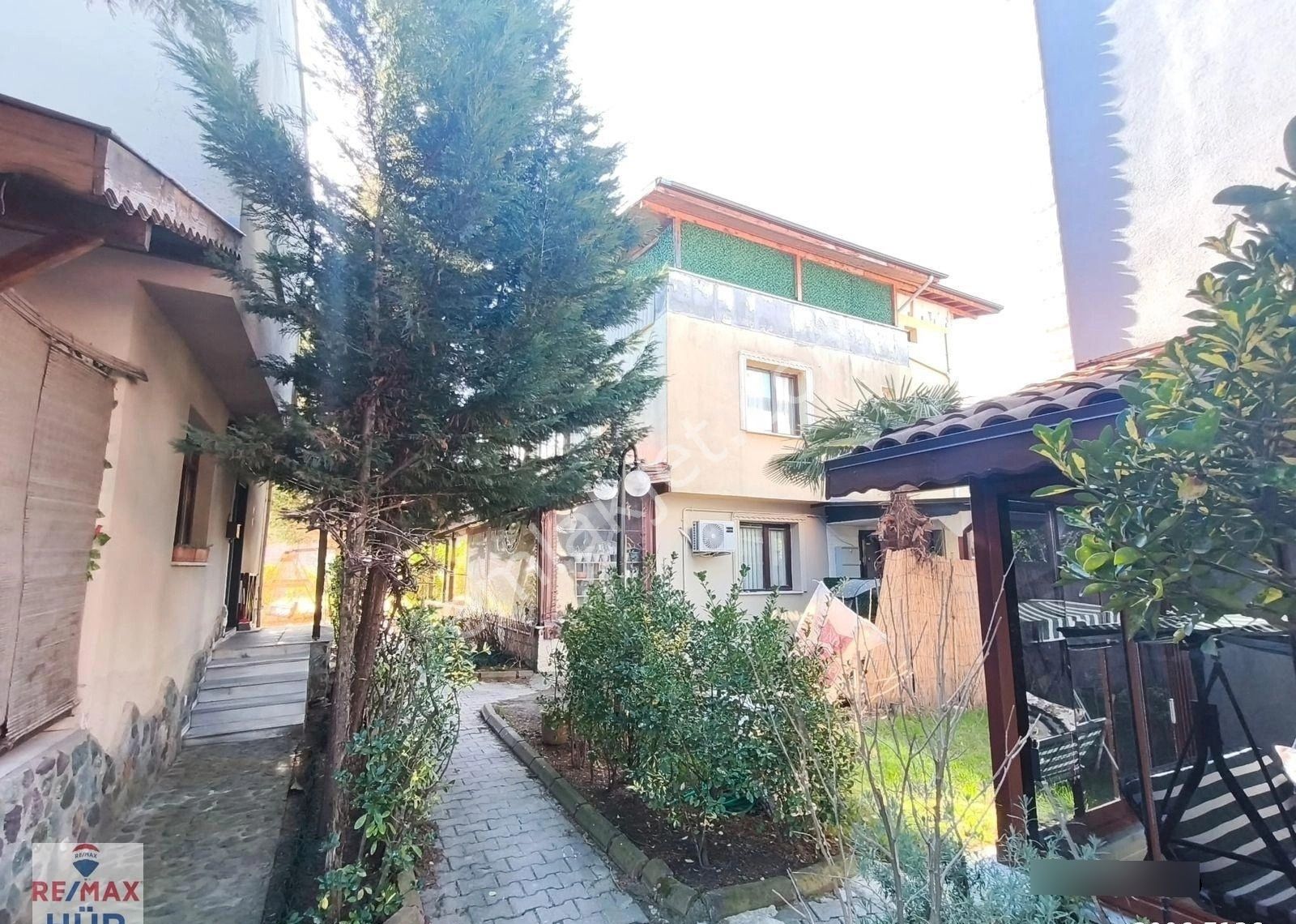 Remax Hür Özlem Şimşek'ten Sapancada Fırsat Triplex Villa - Görsel 24
