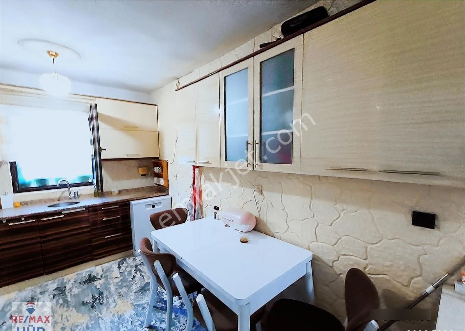 Remax Hür Özlem Şimşek'ten Sapancada Fırsat Triplex Villa - Görsel 23