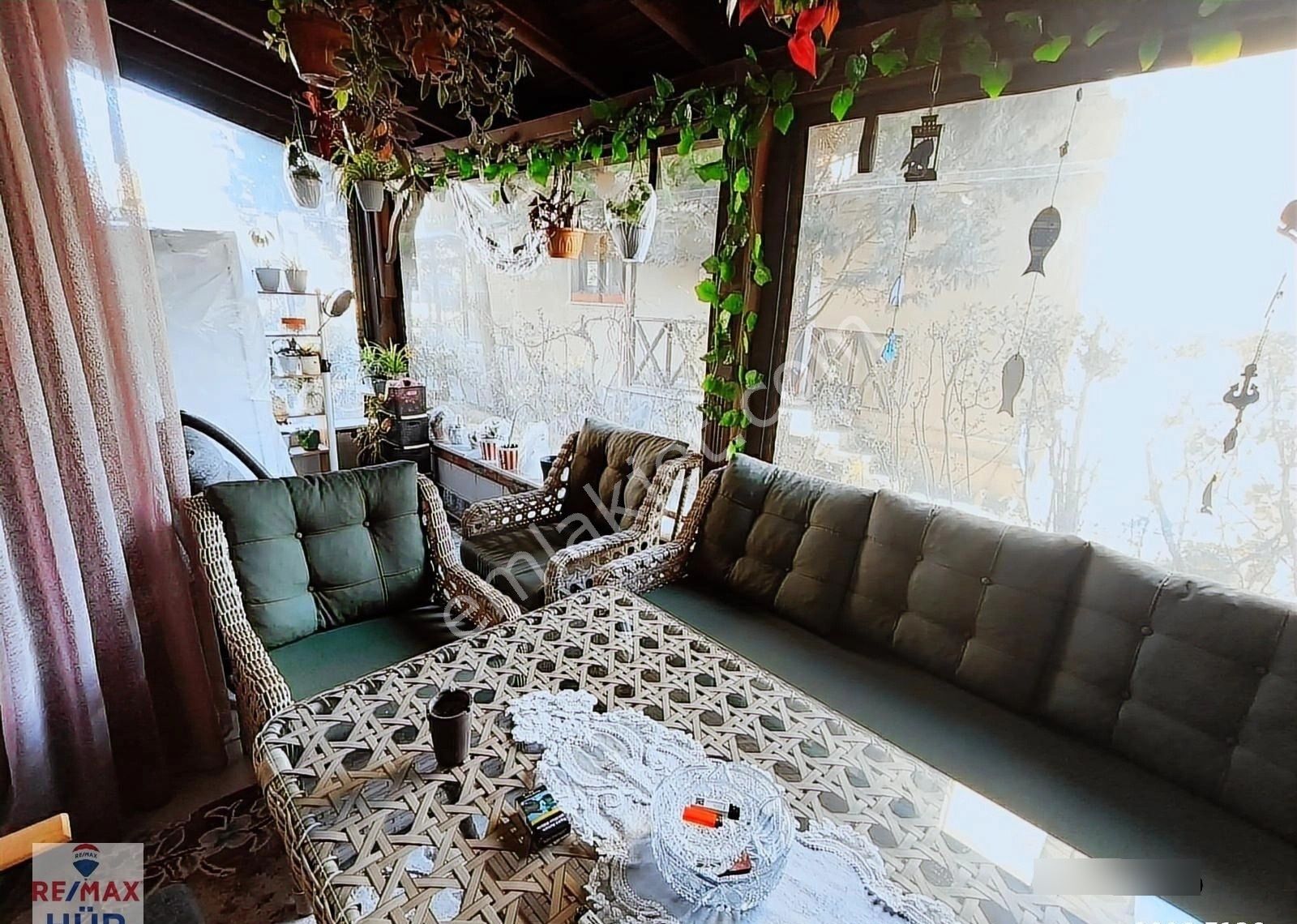 Remax Hür Özlem Şimşek'ten Sapancada Fırsat Triplex Villa - Görsel 17