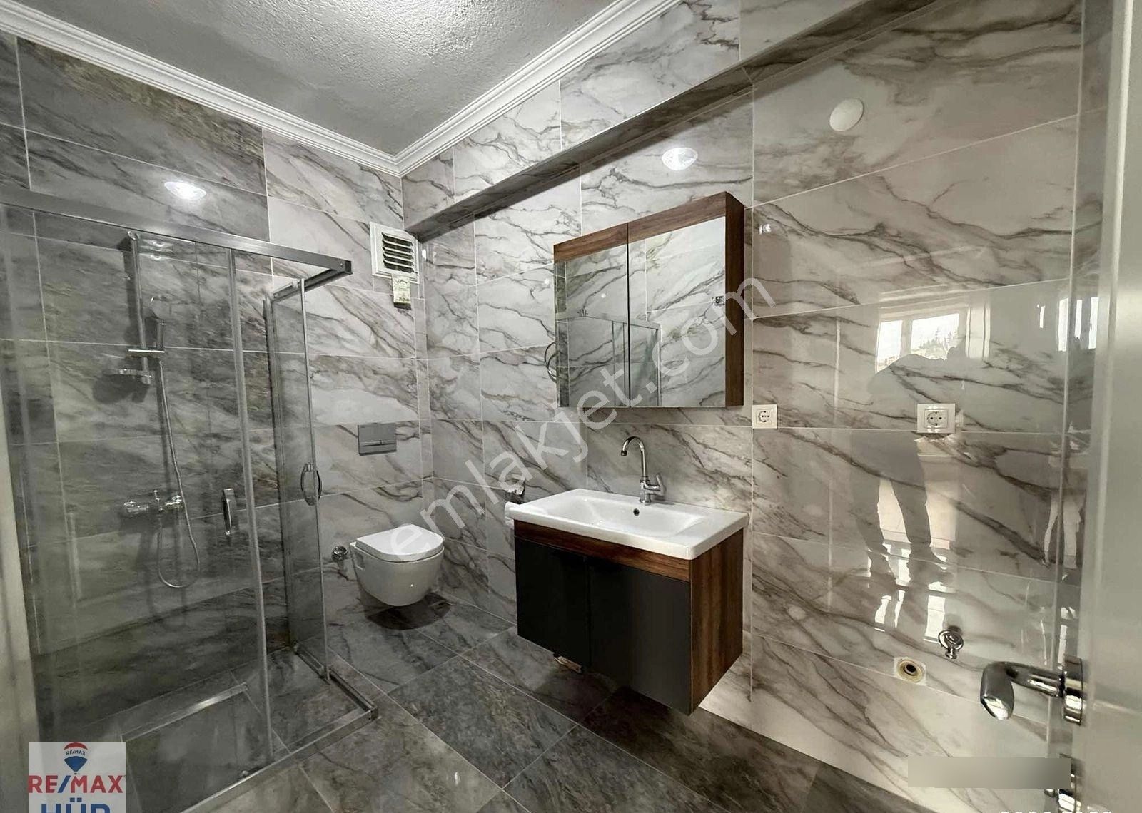 Ömer İnan Remax Hür 2+1 Kiralık Köşe Daire - Görsel 10
