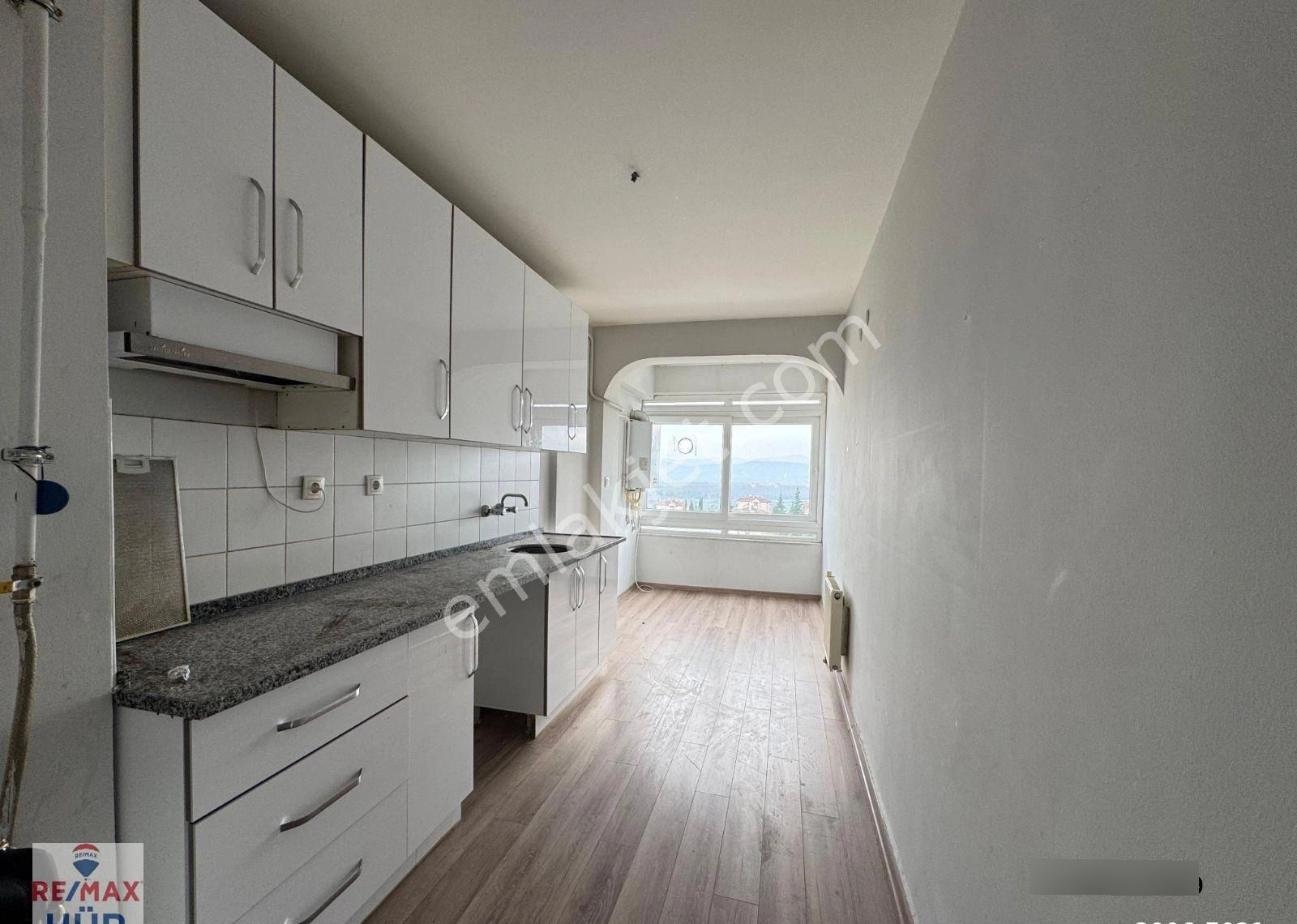 Remax Hür Yeşim Kara'dan Camili 2 Mahallesinde Kiralık Daire - Görsel 9