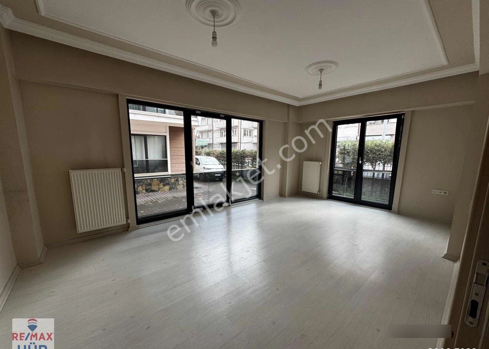 Remax Hür İlke Aydaş'tan Adapazarı Merkezde 2+1 Kiralık Daire