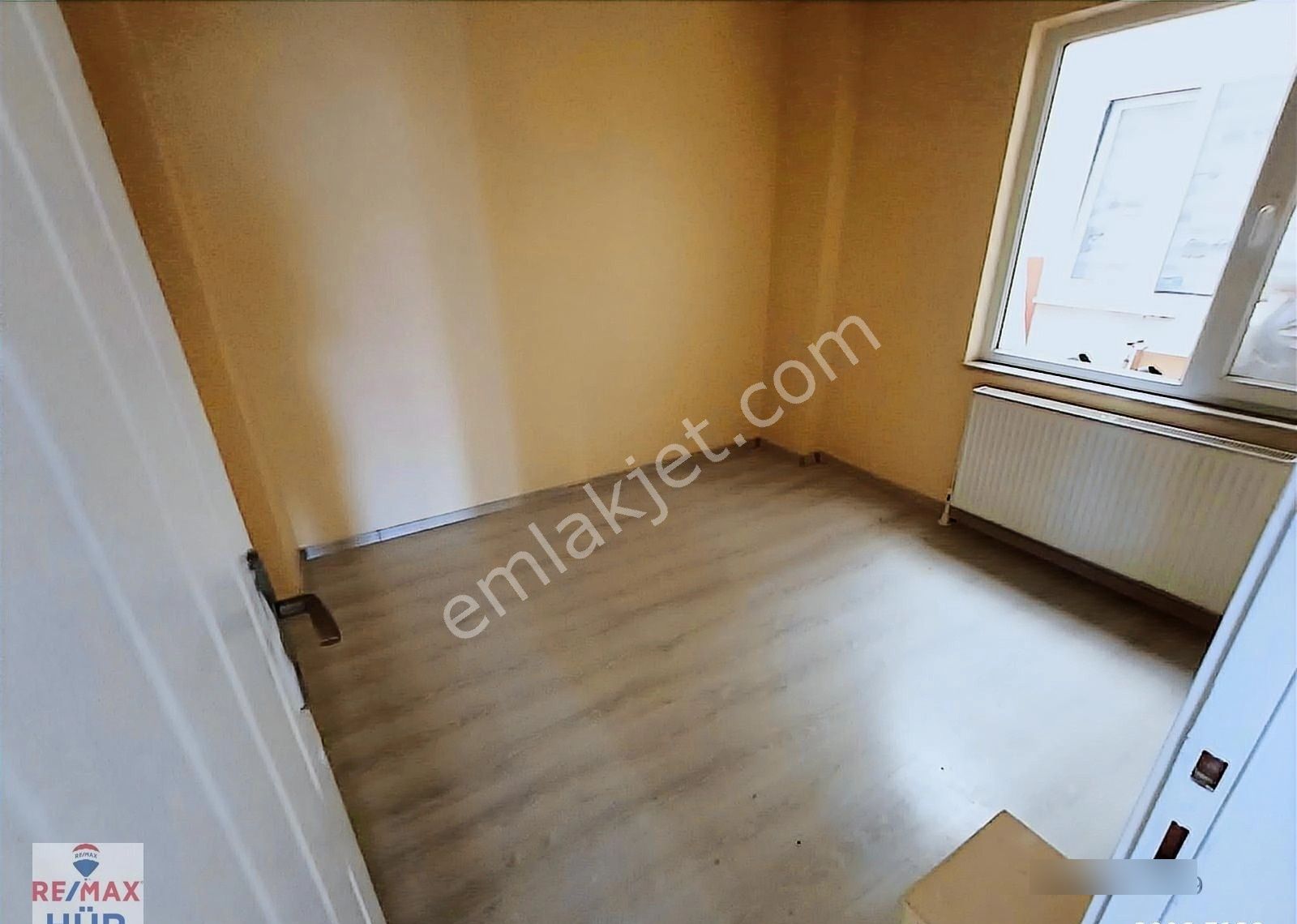 Remax Hür Özlem Şimşek'ten Arifiye'de Kiralık 3+1 Daire - Görsel 4