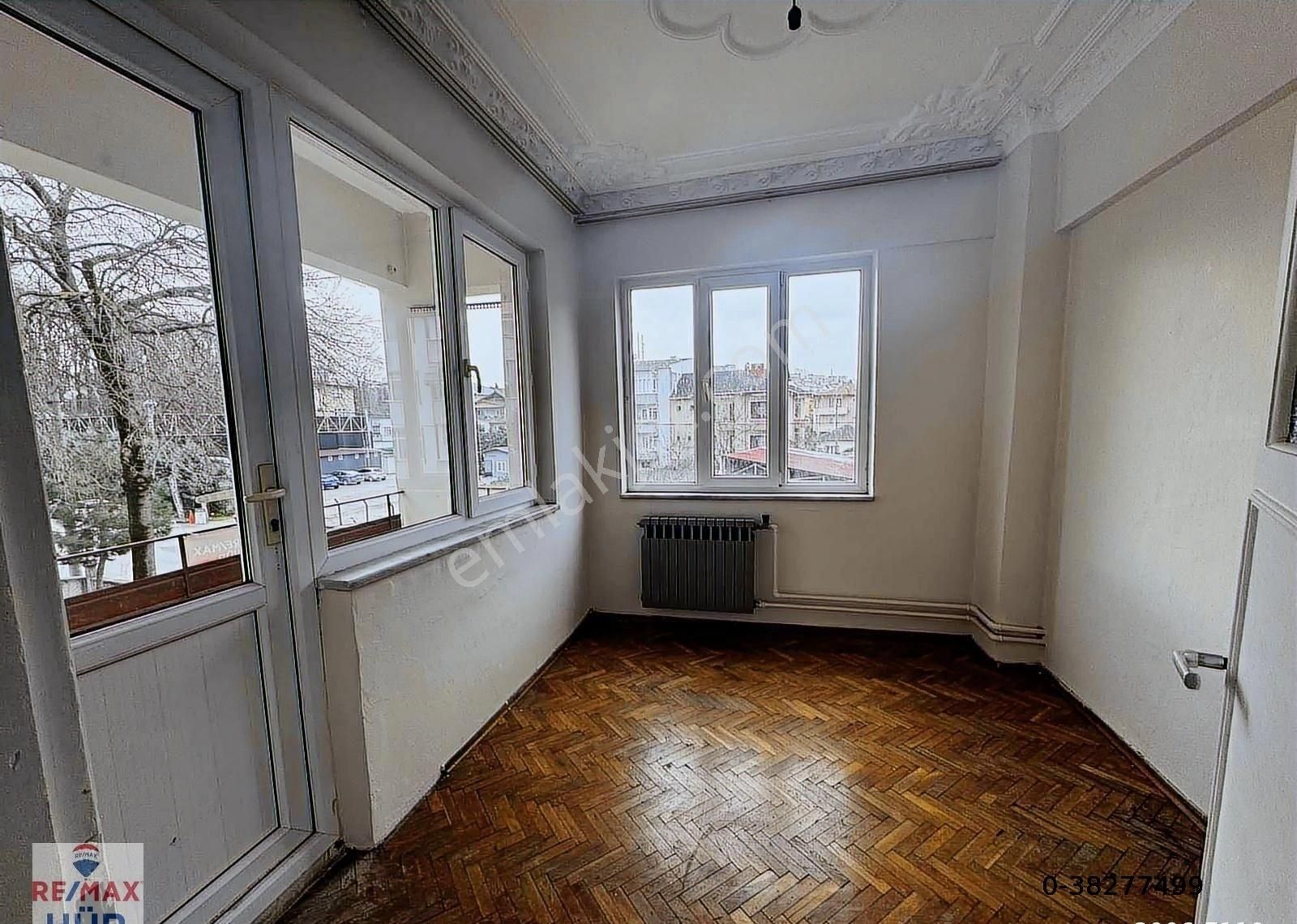 Remax Hür İlke Aydaş'tan Şirinevler'de 3+1 Geniş Kiralık Daire - Görsel 5