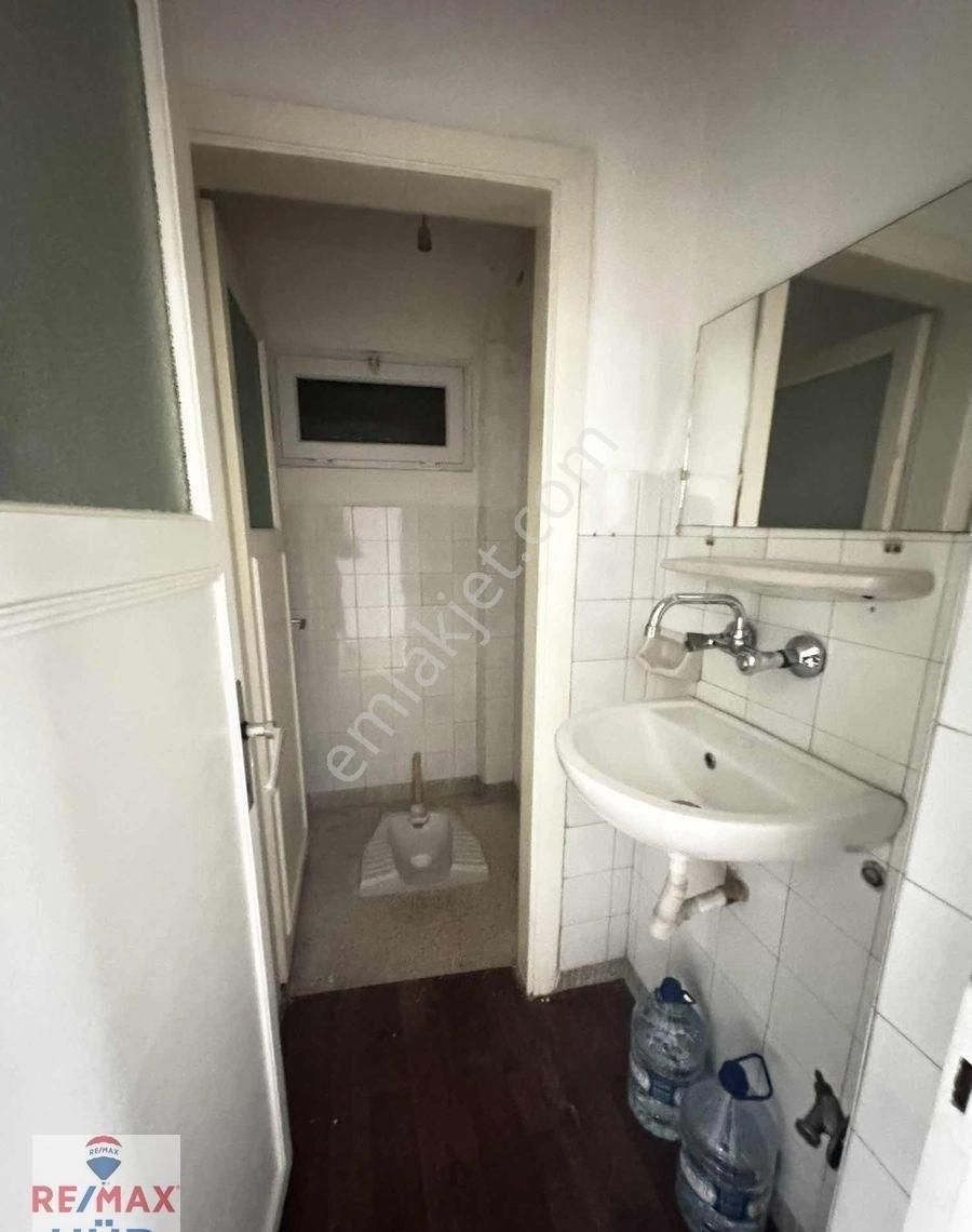 Remax Hür İlke Aydaş'tan Şirinevler'de 3+1 Geniş Kiralık Daire - Görsel 19