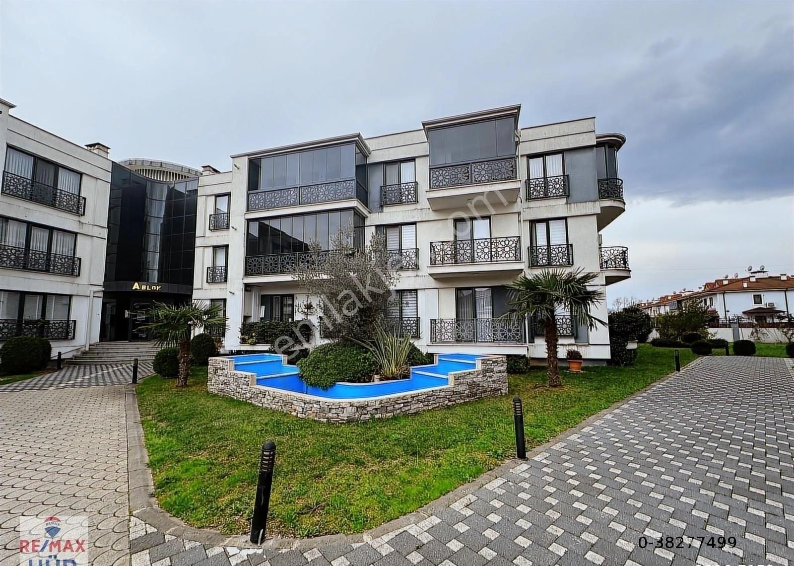 Remax Hür Ayfer Sever'den Satılık Daire Santaş Corner Sitesi - Görsel 8