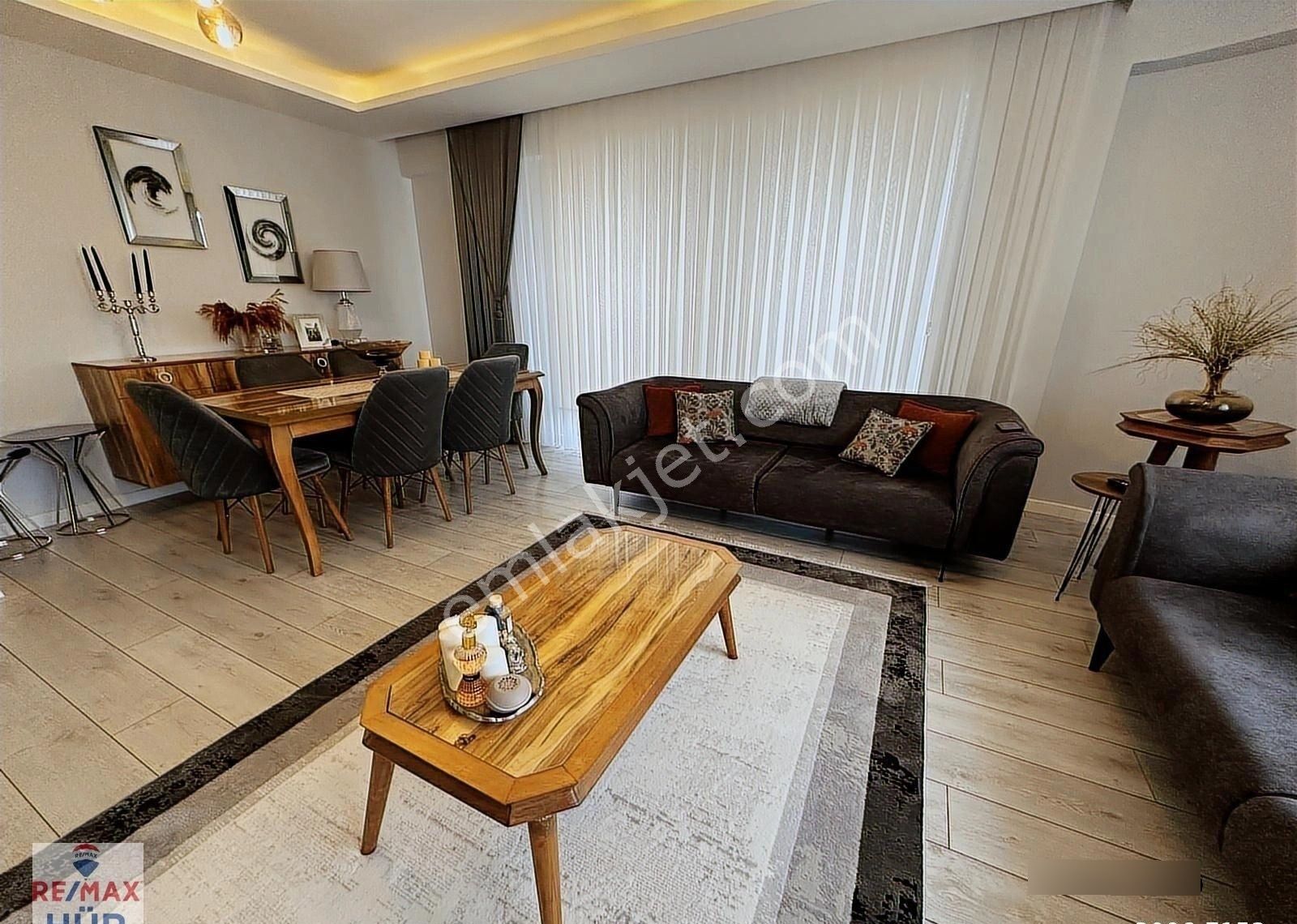 Remax Hür Ayfer Sever'den Satılık Daire Santaş Corner Sitesi - Görsel 7