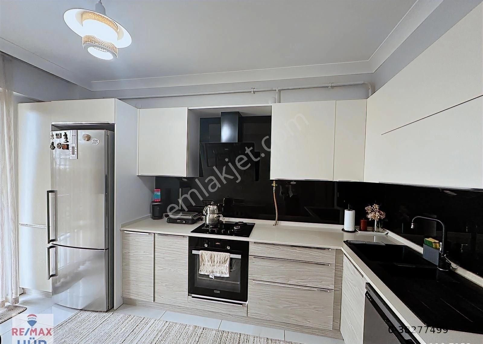 Remax Hür Ayfer Sever'den Satılık Daire Santaş Corner Sitesi - Görsel 21