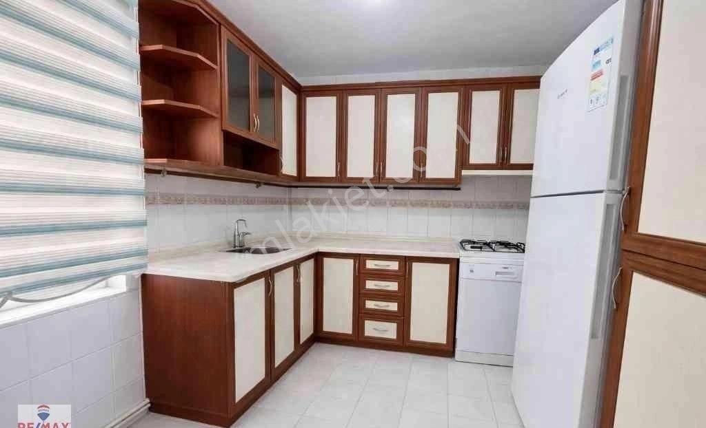Remax Hür'den Serdivan Mavi Durak Yakını Satılık Eşyalı 3+1 Daire - Görsel 9