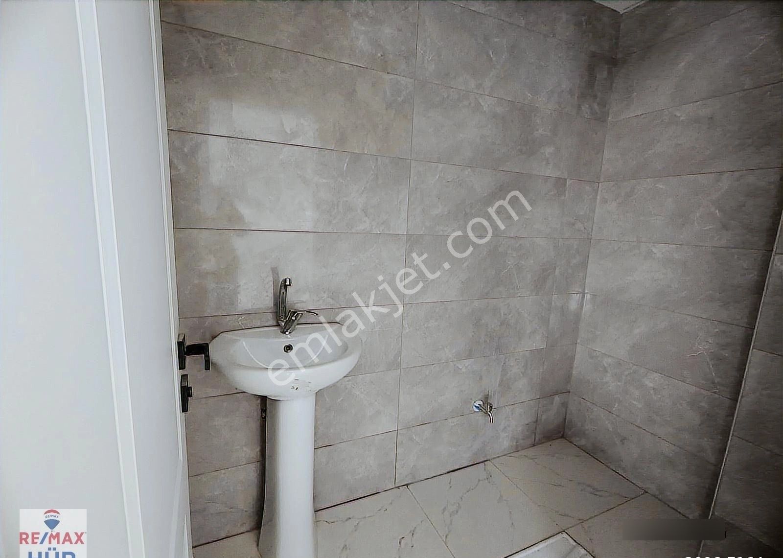 Remax Hür Ali Kutanis Arifiye Aşağıkirazca'da Satılık 3+1 Daire - Görsel 16