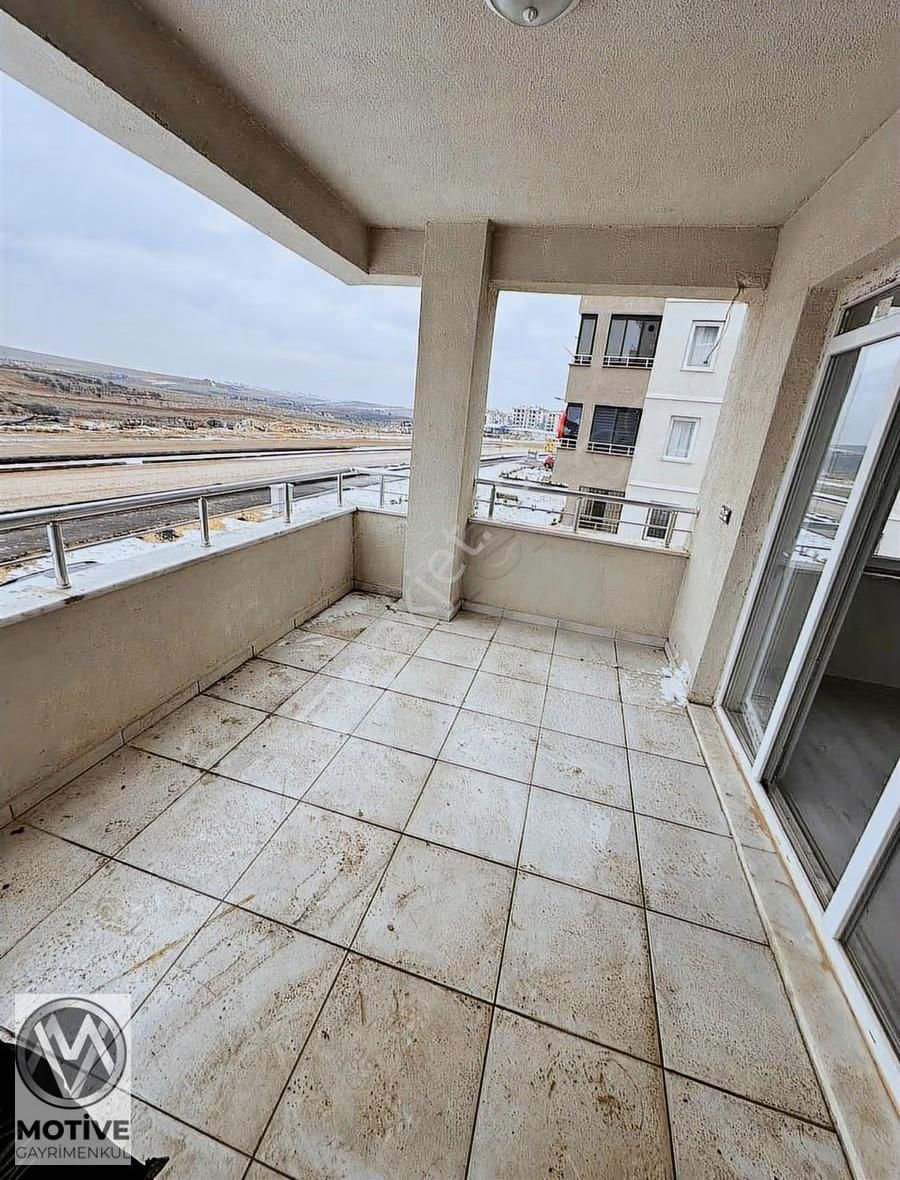 Yol Üstü Önü Açık Satılık Masrafsız 3+1 3 Çepheli Daire - Görsel 3