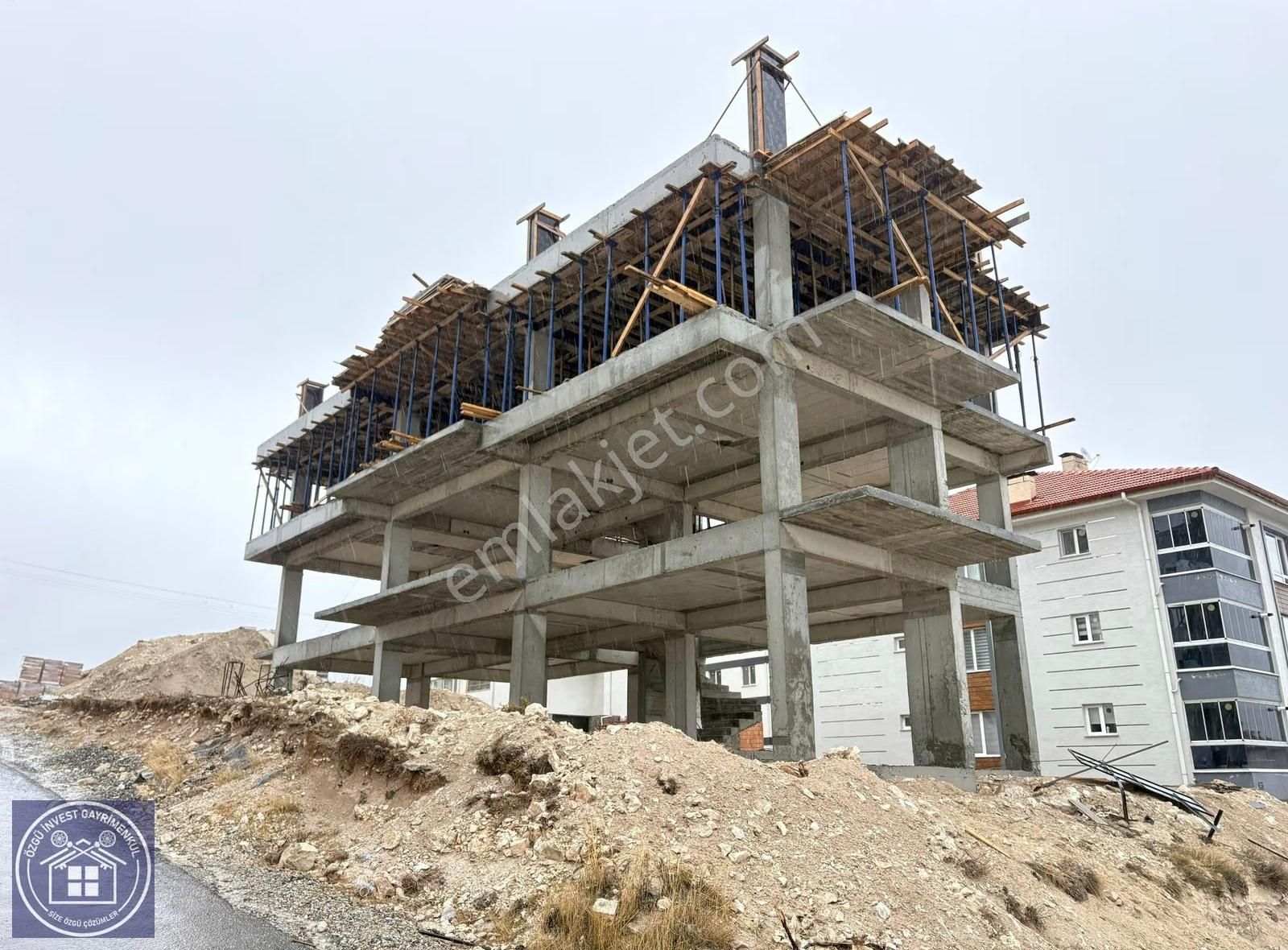 Özgü Gayrimenkul'den Zafertepe'de Cadde Üzeri Lüks 2+1 Daireler - Görsel 7