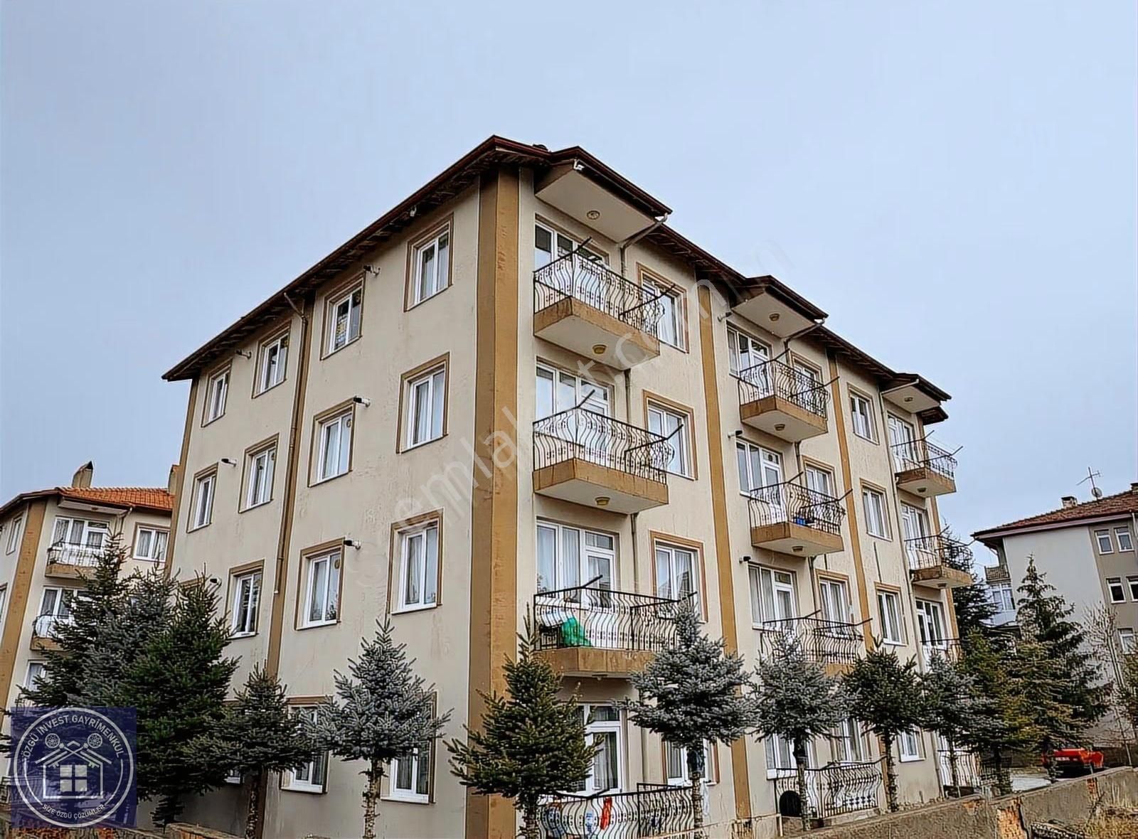 Özgü'den Sporkent'te Geniş Ve Manzaralı 2+0 Daire